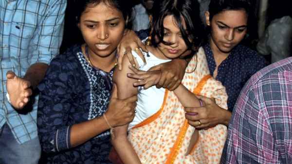  ಸುಮಾರು 20 ಜನರು ಗುಂಪಿನಿಂದ ಹಲ್ಲೆ