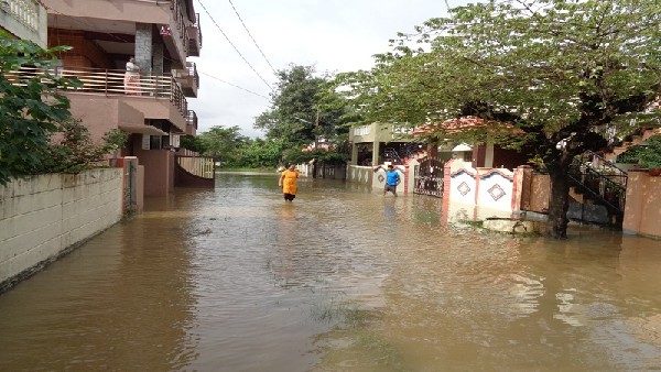  ಮಳೆಯಾಗದೆ ಜನರೆಲ್ಲರೂ ದೇವರ ಮೊರೆ ಹೋಗಿದ್ರು 