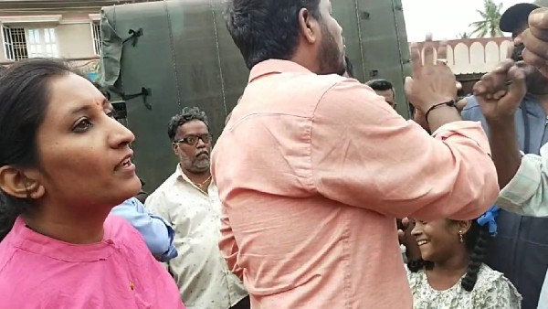 KRS Party workers Unearthed Illegal Transport of Anna Bhagya Rice 