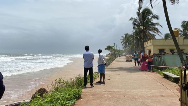 CM Basavaraj Bommai in Mangaluru Visited the Areas Ataffected by Sea Erosion