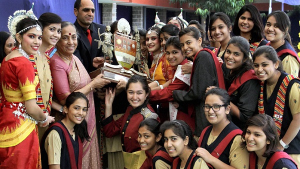 ಸಂಸದೆ ಮತ್ತು ಸಚಿವೆ