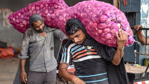 ಈರುಳ್ಳಿ ಬೆಲೆ ನಿರ್ವಹಣೆಗಾಗಿ ಸಂಗ್ರಹಣೆಯ ತಂತ್ರ ಅನುಸರಣೆ 