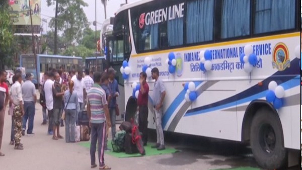 Bus service started from Siliguri to Nepal 