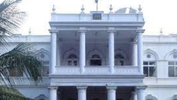 ಲಕ್ಷಾಂತರ ಅಭ್ಯರ್ಥಿಗಳು ಕಾಯುತ್ತಿದ್ದಾರೆ