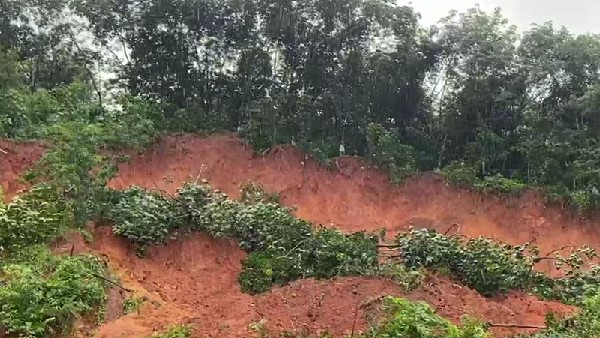 Heavy Rain in Dakshina Kannada:3 Workers Killed in Landslide at Bantwal