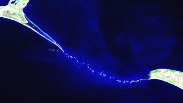  ಸುಣ್ಣದ ಕಲ್ಲುಗಳ ಸರಪಳಿ 