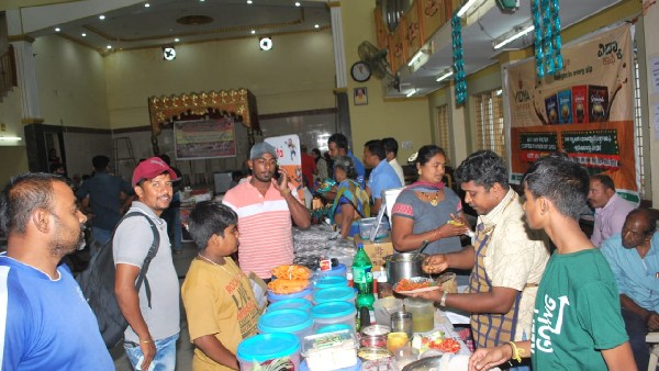 ಆಹಾರ ಪ್ರಿಯರ ಗಮನ ಸೆಳೆದ ವಿಶಿಷ್ಟ ಖಾದ್ಯಗಳು 
