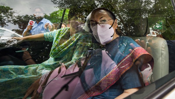 ಆರೋಪಗಳು ಬಂದಾಗ ಪ್ರಶ್ನಿಸುವುದು ಅನಿವಾರ್ಯ ಆರೋಪಗಳು ಬಂದಾಗ ಪ್ರಶ್ನಿಸುವುದು ಅನಿವಾರ್ಯ