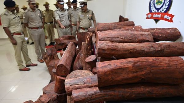2.68 ಕೋಟಿ ಮೌಲ್ಯದ 1,693ಕೆಜಿ ರಕ್ತಚಂದನ 