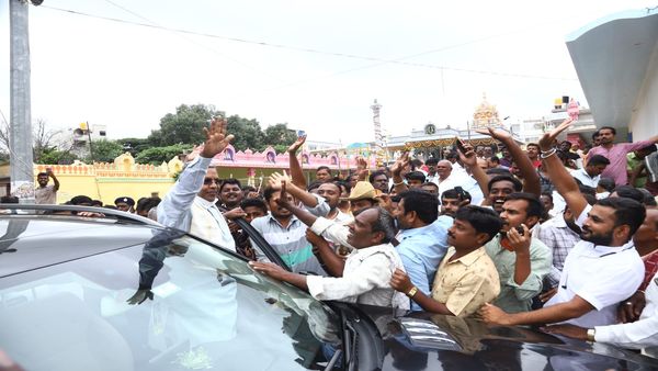  ಬಾದಾಮಿಯಿಂದ ಬಾಗಲಕೋಟೆಗೆ ಪಾದಯಾತ್ರೆ 