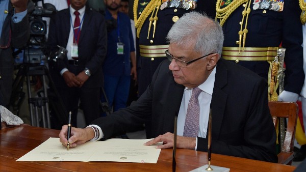  ಎಸ್‌ಎಲ್‌ಎಫ್‌ಪಿ ಜೊತೆ ವಿಕ್ರಮಸಿಂಘೆ ಮಾತುಕತೆ 