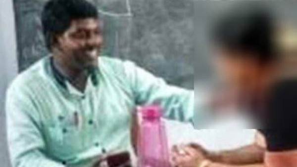 ಇಬ್ಬರು ಶಿಕ್ಷಕರು ವರ್ಗಾವಣೆ 