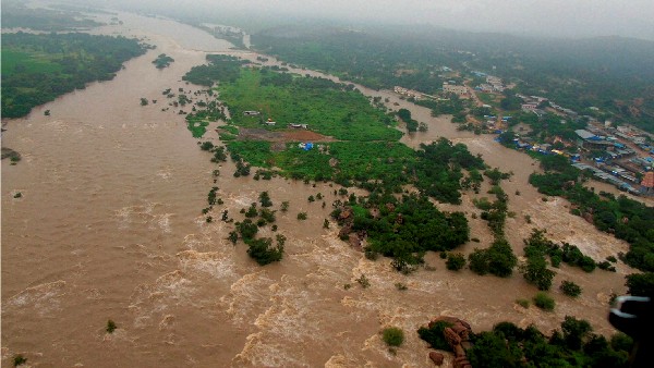 ಎನ್‌ಡಿಆರ್‌ಎಫ್ 13 ತಂಡಗಳ ನಿಯೋಜನೆ 