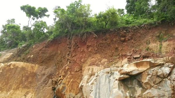 ಗುಡ್ಡ ಕುಸಿತ ತಪ್ಪಿಸಲು ಅಗತ್ಯ ಮುನ್ನಚ್ಚರಿಕಾ ಕ್ರಮಕ್ಕೆ ಸೂಚನೆ 