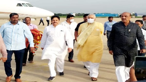 ಇದು ಪ್ರಜಾಪ್ರಭುತ್ವವೇ? ಎಂದ ಸಿನ್ಹಾ 