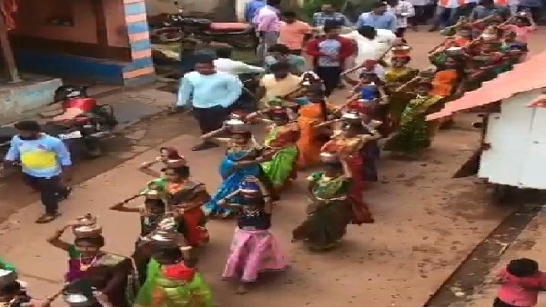  101 ಪೂರ್ಣಕುಂಭ ಹೊತ್ತ ಮಹಿಳೆಯರು