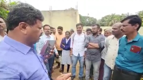 MLA Renukacharya Lashes out against ZP officials for Seeking Money from Farmers