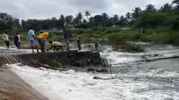  16 ವರ್ಷಗಳ ಬಳಿಕ ತುಂಬಿದ ಕೆರೆ