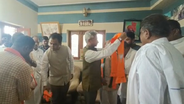 ದೇಶದ ಅಸ್ಮಿತೆ, ಅಸ್ತಿತ್ವ ಉಳಿಸಲು ಮೋದಿ ಹೋರಾಟ 