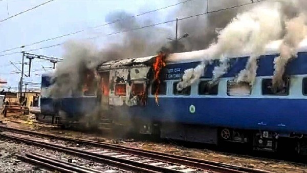 2000 ಕ್ಕೂ ಹೆಚ್ಚು ರೈಲುಗಳಿಗೆ ಹಾನಿ 