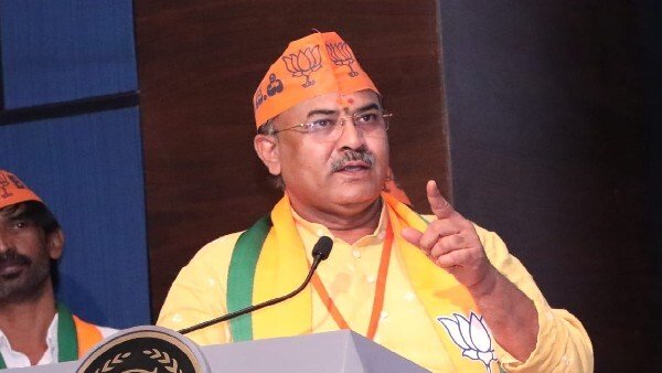 ಬೆಂಗಳೂರಿನ ಶಾಸಕ ಎನ್ನುವ ಕಾರಣಕ್ಕಾಗಿ ಅರವಿಂದ ಲಿಂಬಾವಳಿ ಆಯ್ಕೆ ಬೆಂಗಳೂರಿನ ಶಾಸಕ ಎನ್ನುವ ಕಾರಣಕ್ಕಾಗಿ ಅರವಿಂದ ಲಿಂಬಾವಳಿ ಆಯ್ಕೆ