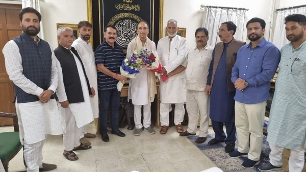 64 Congress members resigned in support of Ghulam Nabi Azad 64 Congress members resigned in support of Ghulam Nabi Azad