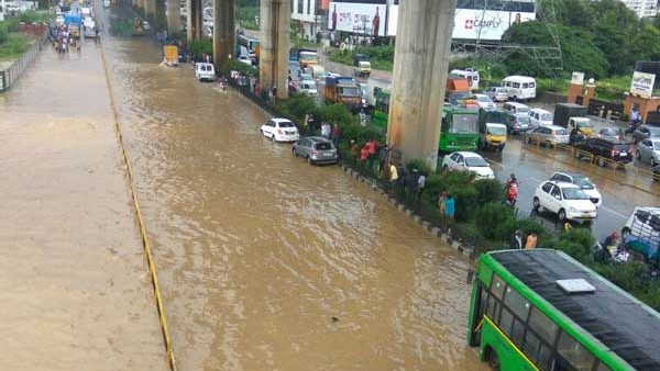 ನಮ್ಮ ಚರಂಡಿಗಳು ಅಸಮರ್ಪಕವಾಗಿವೆ 