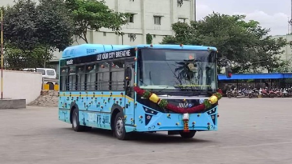  ಲೋ-ಫ್ಲೋರ್ ಎಲೆಕ್ಟ್ರಿಕ್ ಬಸ್‌ ಸೇವೆ ಆರಂಭಿಸಿ