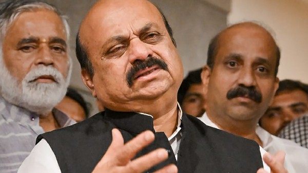 ಮಾಜಿ ಸಿಎಂ ಸಿದ್ದರಾಮಯ್ಯ ಸರ್ಕಾರದ ಕಡೆಗೆ ಬೊಟ್ಟು 