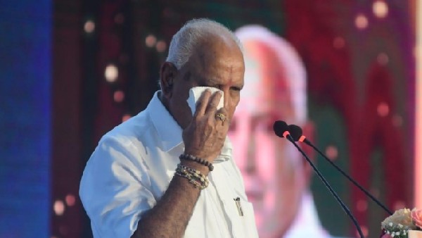  ಕಣ್ಣೀರು ಹಾಕಿಕೊಂಡು ಸಿಎಂ ಸ್ಥಾನದಿಂದ ಕೆಳಗಿಳಿದಿದ್ದ ಯಡಿಯೂರಪ್ಪ 