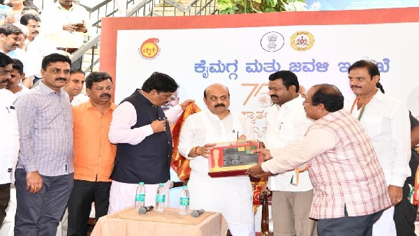 ನೇಕಾರರು, ಕೈಮಗ್ಗಕ್ಕೆ ಸರ್ಕಾರ ಆದ್ಯತೆ