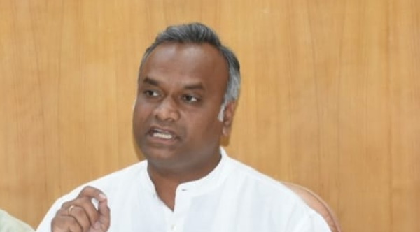 ಬ್ರಿಟಿಷರ ಜೊತೆ ಕೆಲಸ ಮಾಡಲು ತೀರ್ಮಾನ