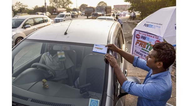  ಮೊಬೈಲ್‌ಗೆ ಲಿಂಕ್‌ ಕಳುಹಿಸಿದ ವಂಚಕರು 