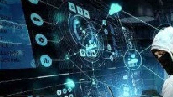  'ಕೂಡಲೇ ಪೊಲೀಸ್‌ ಸಂಖ್ಯೆಗೆ ಕರೆ ಮಾಡಿ'