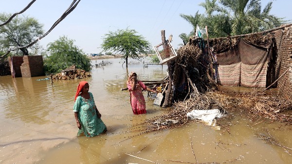  ಪ್ರವಾಹಕ್ಕೆ ತತ್ತರಿಸಿದ ಪಾಕಿಸ್ತಾನ