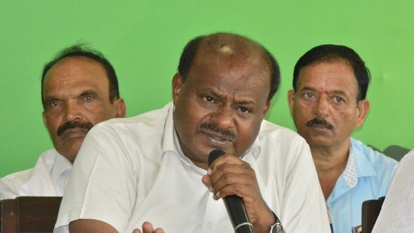 ಸಂಸದ ಪ್ರತಾಪ ಸಿಂಹಗೆ ತಿರುಗೇಟು ಸಂಸದ ಪ್ರತಾಪ ಸಿಂಹಗೆ ತಿರುಗೇಟು