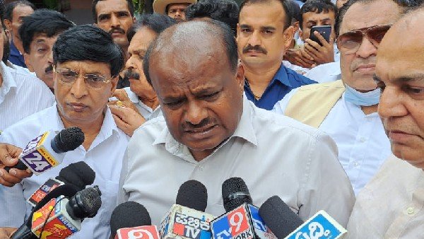 ಸ್ವಾತಂತ್ರ್ಯ ಸಂಗ್ರಾಮವೋ ಅಥವಾ ಕುರ್ಚಿಗಾಗಿ ಹೋರಾಟವೋ? ಸ್ವಾತಂತ್ರ್ಯ ಸಂಗ್ರಾಮವೋ ಅಥವಾ ಕುರ್ಚಿಗಾಗಿ ಹೋರಾಟವೋ?