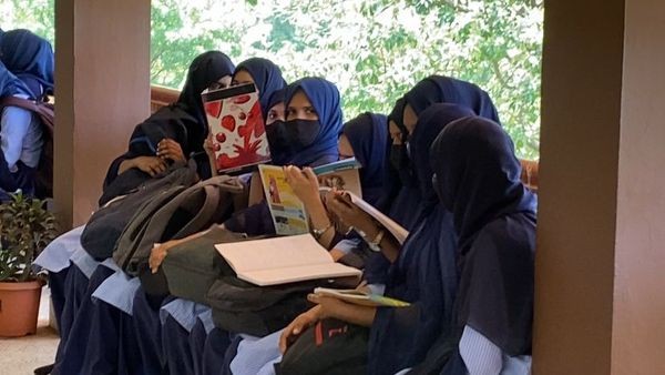 ಶಿಕ್ಷಣವನ್ನು ಮೊಟಕುಗೊಳಿಸಿದ ಕೆಲವರು 