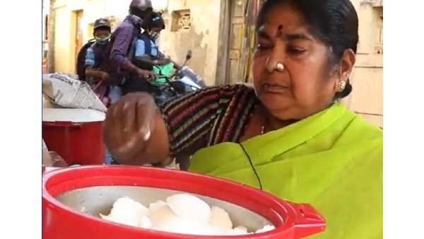 30 ವರ್ಷದಿಂದ ಹೋಟೆಲ್ ಇಟ್ಟುಕೊಂಡಿರುವ ಮಂಗಮ್ಮ 30 ವರ್ಷದಿಂದ ಹೋಟೆಲ್ ಇಟ್ಟುಕೊಂಡಿರುವ ಮಂಗಮ್ಮ