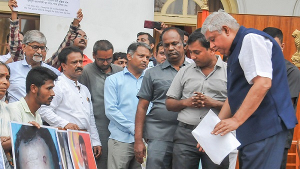 ರಾಜಕೀಯ ಹಿನ್ನೆಲೆ