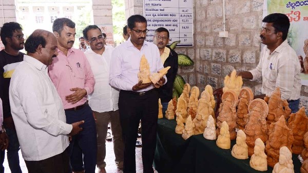 Gowri Ganesha Idols Made from Jaggery in Mandya Gowri Ganesha Idols Made from Jaggery in Mandya