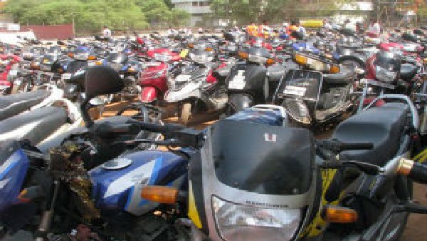  ಇಲ್ಲಿ ವಾಹನ ನಿಲ್ಲಿಸಬಾರದು