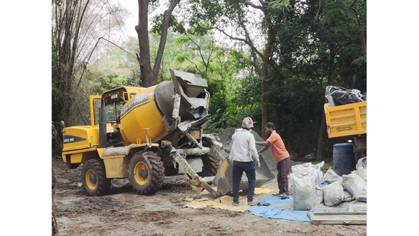 ಮೆಟ್ಟಿಲುಗಳ ನಿರ್ಮಾಣದಿಂದ ಭಕ್ತರ ಸಮಸ್ಯೆಗೆ ಮುಕ್ತಿ ಮೆಟ್ಟಿಲುಗಳ ನಿರ್ಮಾಣದಿಂದ ಭಕ್ತರ ಸಮಸ್ಯೆಗೆ ಮುಕ್ತಿ