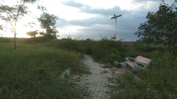 ಉದ್ಯಾನಕ್ಕೆ ಮರುಜೀವ ನೀಡಿ ಎಂದು ಒತ್ತಾಯ ಉದ್ಯಾನಕ್ಕೆ ಮರುಜೀವ ನೀಡಿ ಎಂದು ಒತ್ತಾಯ