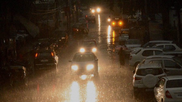 ಭೂಗತ ಚರಂಡಿಗಳು ಮುಚ್ಚಿಹೋಗಿವೆ 