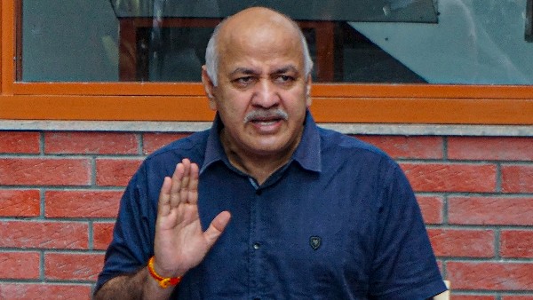 ಕಳೆದ ತಿಂಗಳು ಅಬಕಾರಿ ನೀತಿ ರದ್ದು 