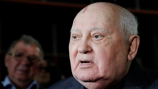 ಕಮ್ಯೂನಿಸ್ಟ್ ಯುಗಾಂತ್ಯ