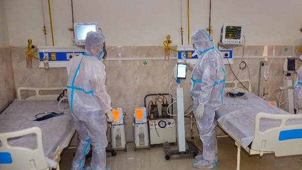 ಮಂಕಿಪಾಕ್ಸ್ ಬಗ್ಗೆ ಎಚ್ಚರಿಕೆ ಸಂದೇಶ ನೀಡಿದ ಸಚಿವಾಲಯ ಮಂಕಿಪಾಕ್ಸ್ ಬಗ್ಗೆ ಎಚ್ಚರಿಕೆ ಸಂದೇಶ ನೀಡಿದ ಸಚಿವಾಲಯ