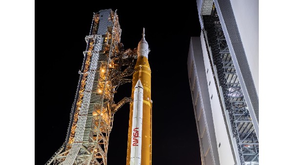  ಕಿತ್ತಳೆ ಬಣ್ಣವು ಪ್ರತಿಯಾಗಿ ಬೀಳುತ್ತದೆ