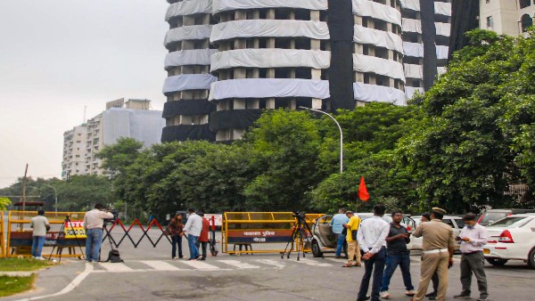  ಸಾರ್ವಜನಿಕರ ಓಡಾಟಕ್ಕೆ ನಿರ್ಬಂಧ